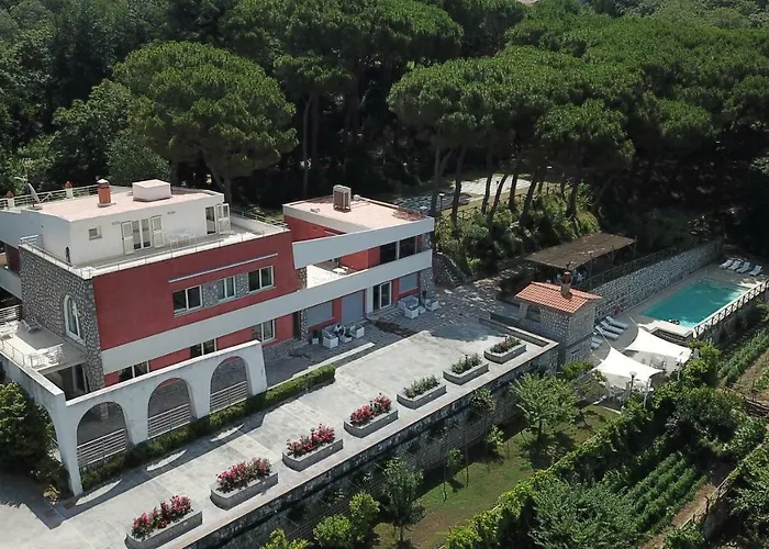 Mambrini Villa Sorrente