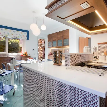 Mambrini Villa Sorrento